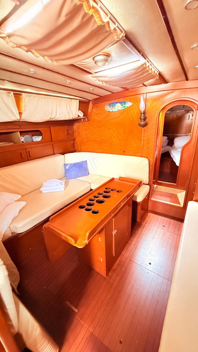 Segelboot - Amel - 2 {{i18n.cabins}}