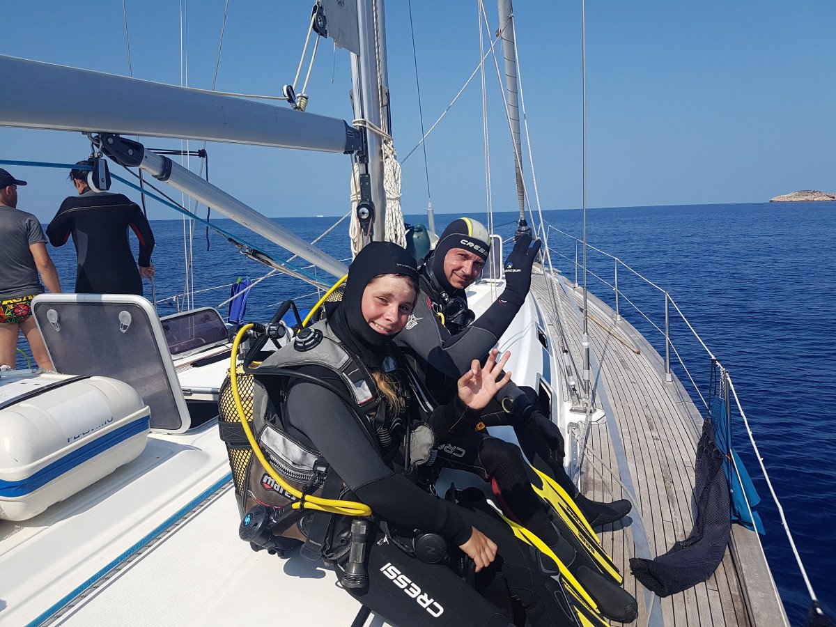 Explora Ibiza y Formentera en un crucero de vela y buceo
