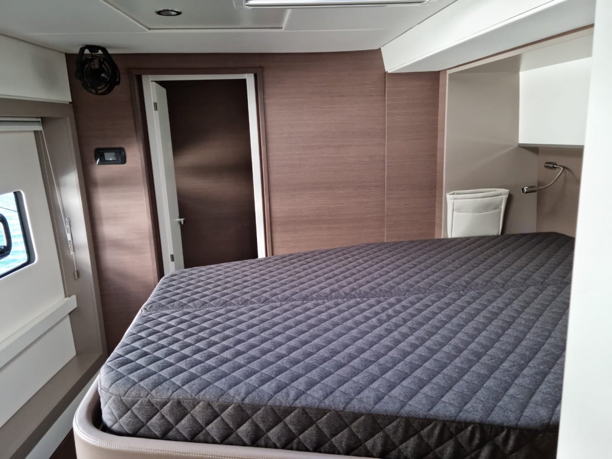 Explora nuevos horizontes con nuestro viaje transatlántico en catamarán