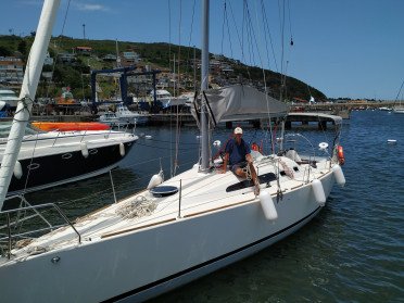 Maritime crossing by sailboat to the East of Uruguay